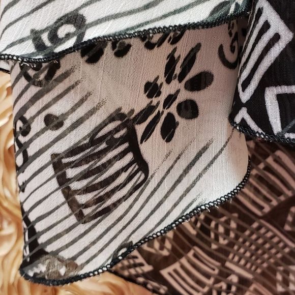 2/$60😆LAPIS Black & White Blouse Top NWOT Size L - Picture 13 of 13